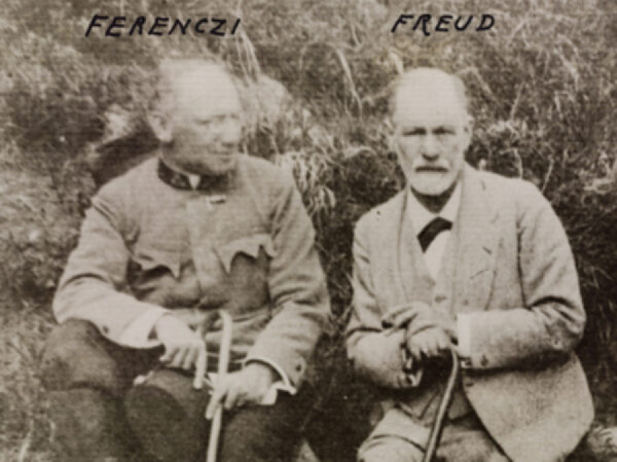 Old photo of Ferenczi and Freud in 1917